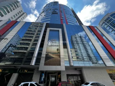 Apartamento com 4 Quartos à venda, 200m² no Meia Praia, Itapema