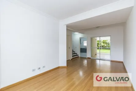 Sobrado com 3 Quartos para alugar, 100m² no Uberaba, Curitiba