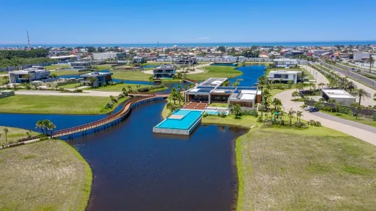 Terreno / Lote / Condomínio à venda, 916m² no , Xangri-Lá