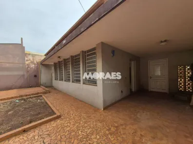 Casa com 3 Quartos à venda, 207m² no Jardim Estoril II, Bauru