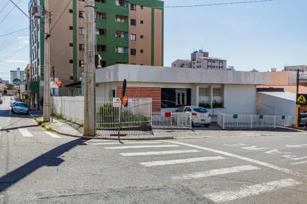 Conjunto Comercial / Sala com 7 Quartos para alugar, 177m² no Centro, Ponta Grossa