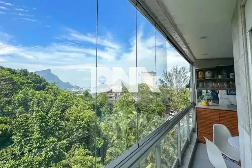 Foto do imóvel - Apartamento à venda com 2 quartos, 1 suíte, 102 m², 2 banheiros e 2 vagas próximo ao Metrô.
