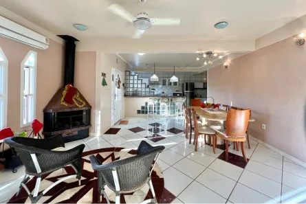 Casa com 3 Quartos à venda, 241m² no Harmonia, Canoas