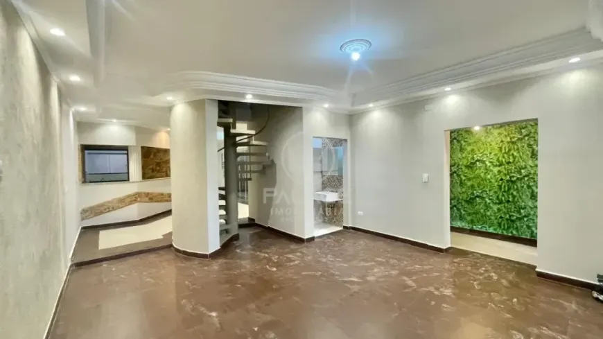 Foto do imóvel - Casa para alugar com 237 m², 3 quartos, 3 banheiros, 3 vagas