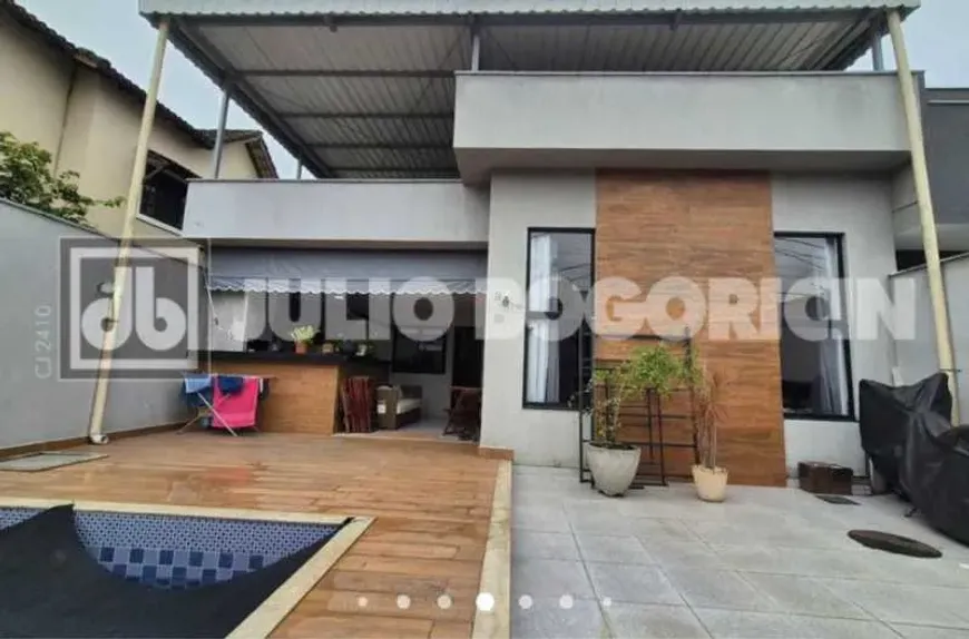 Foto do imóvel - Casa de condomínio à venda com 4 quartos, 1 suíte, 220 m², 4 banheiros, 2 vagas com piscina e.