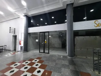 Loja / Salão / Ponto Comercial à venda, 40m² no Centro, Macaé
