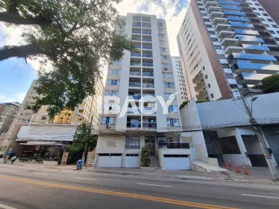 Apartamento com 3 Quartos para alugar, 101m² no Centro, Florianópolis