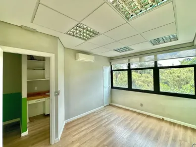 Loja / Salão / Ponto Comercial à venda, 53m² no Jardim Lambreta, Cotia