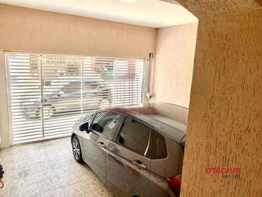 Foto do imóvel - Sobrado à venda com 3 quartos, 1 suíte, 2 banheiros e 2 vagas na garagem em