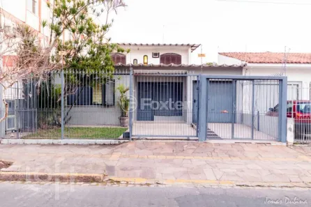 Casa com 4 Quartos à venda, 287m² no Centro, Canoas