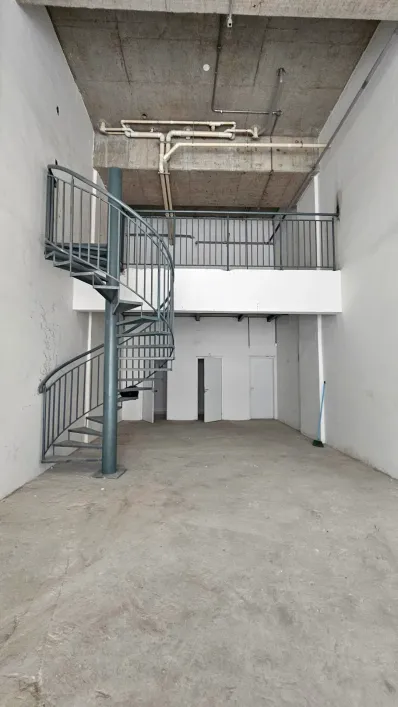 Foto do imóvel - Ponto comercial/Loja/Box para alugar com 125 m², 2 banheiros, 1 vaga na garagem e.