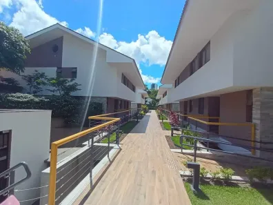 Casa com 5 Quartos à venda, 258m² no Poço, Recife