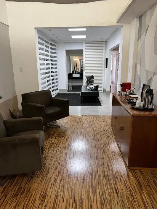 Foto do imóvel - Imóvel comercial à venda com 3 quartos, 3 banheiros, Ar-condicionado e 3 vagas na garagem em