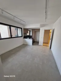 Apartamento para alugar com 63 m², 2 quartos, 2 banheiros, 2 vagas - Foto 2