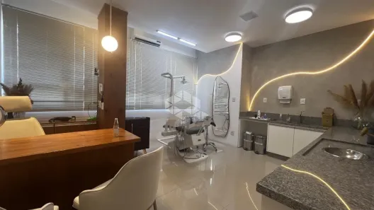 Conjunto Comercial / Sala com 1 Quarto à venda, 565m² no Centro, Santa Maria