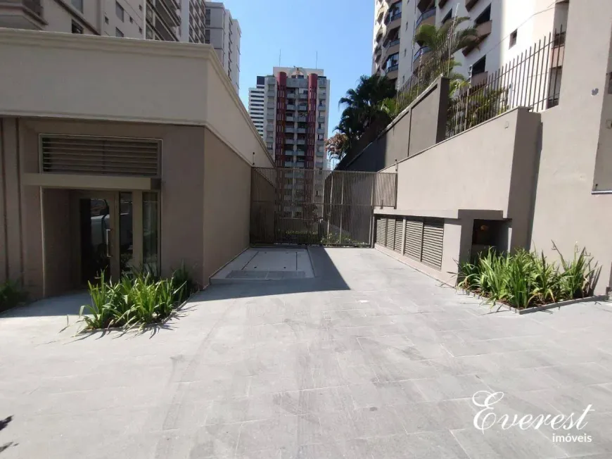 Foto do imóvel - Ponto comercial para alugar ou comprar com 82 m², 2 banheiros e 2 vagas na garagem em