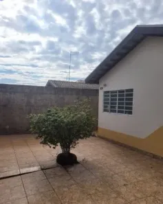 Casa com 2 Quartos para alugar, 200m² no Centro, Botucatu