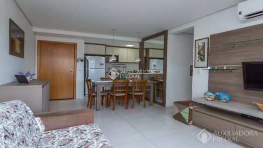 Apartamento com 3 Quartos à venda, 77m² no Camaquã, Porto Alegre