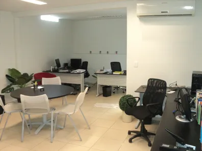 Conjunto Comercial / Sala com 1 Quarto à venda, 33m² no Cambuí, Campinas