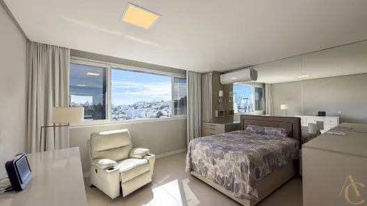 Studio com 3 Quartos para alugar, 95m² no Centro, Florianópolis