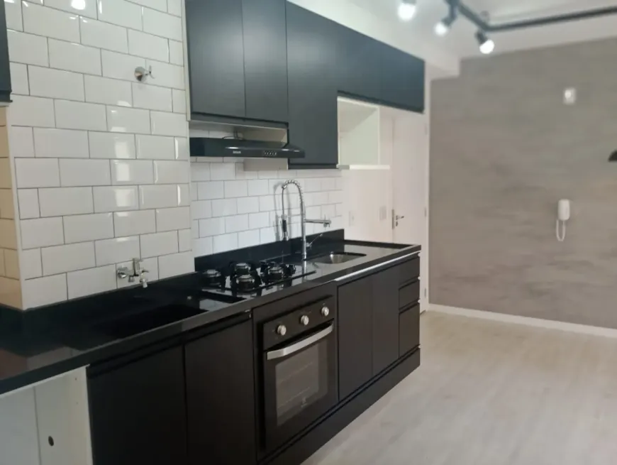 Foto do imóvel - Apartamento à venda com 2 quartos, 1 banheiro, 40 m² e condomínio com piscina e elevador.