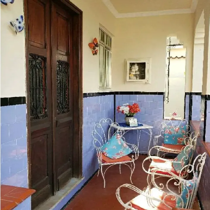 Foto do imóvel - Casa para alugar com 3 quartos, 2 banheiros e 1 vaga na garagem perto da Estação Cascadura em