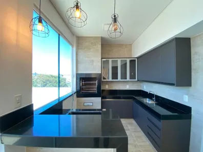 Cobertura com 4 Quartos à venda, 190m² no Brasil, Uberlândia