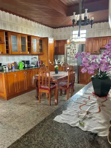 Casa com 4 Quartos para alugar, 360m² no Val-de-Cães, Belém