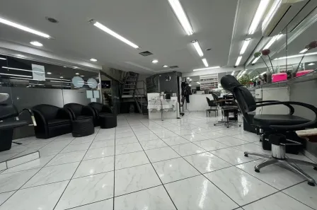 Casa Comercial à venda, 42m² no Centro, Curitiba
