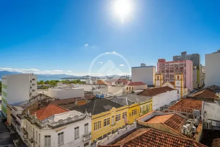 Apartamento com 2 Quartos à venda, 45m² no Centro, Florianópolis
