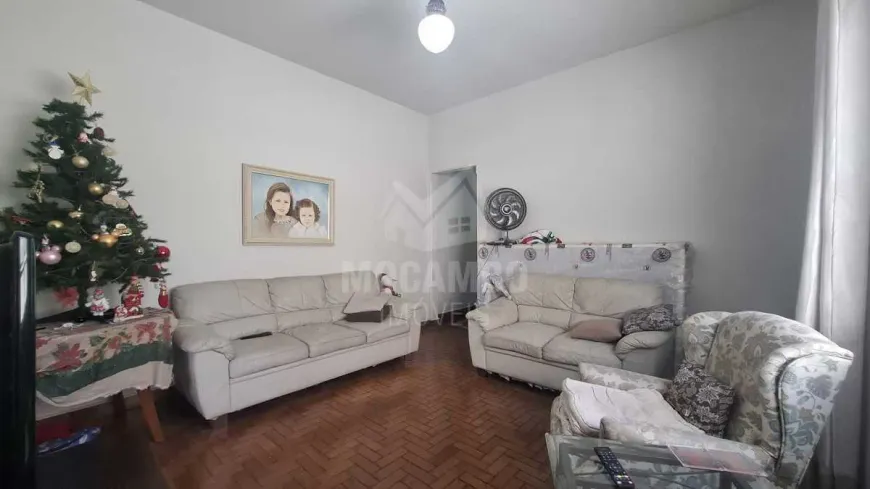Foto do imóvel - Casa para comprar com 198 m², 2 quartos, 1 banheiro, 1 vaga