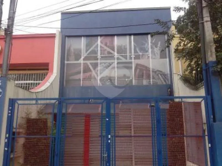 Foto do imóvel - Prédio inteiro disponível para locação com 125 m², 6 banheiros e 2 vagas na garagem próximo ao.
