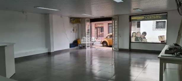 Casa com 1 Quarto para alugar, 85m² no Centro, Uberaba