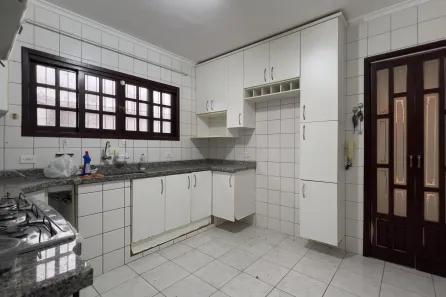 Casa com 2 Quartos para alugar, 100m² no Centro, Guarulhos