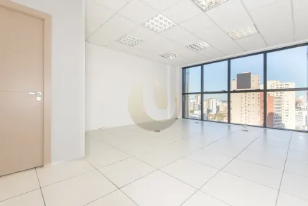 Conjunto Comercial / Sala à venda, 35m² no Centro, Curitiba