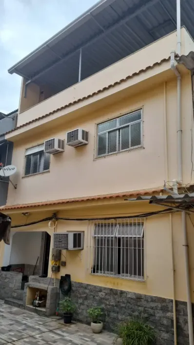 Foto do imóvel - Casa de vila à venda com 2 quartos, sendo uma suíte, 2 banheiros, 1 vaga na garagem e 100 m² em