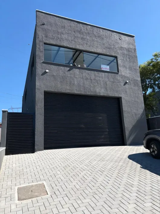 Foto do imóvel - Galpão/Depósito/Armazém para alugar com 250 m², 3 banheiros e 3 vagas na garagem em