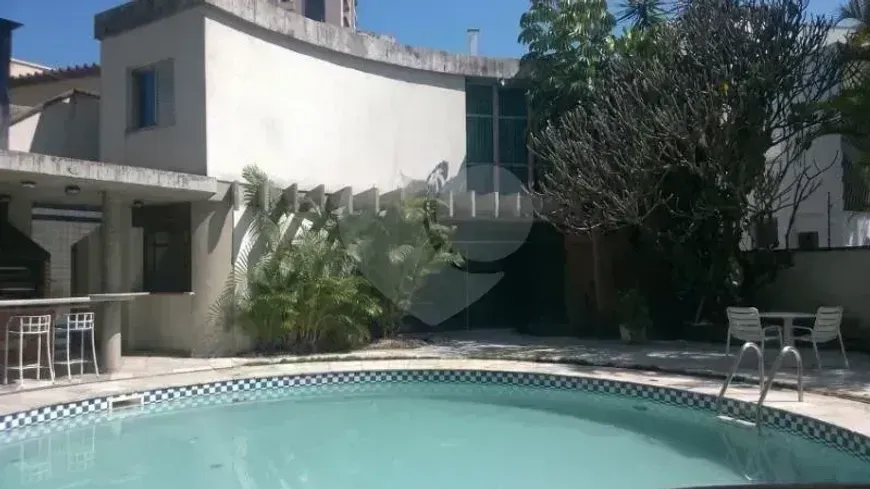 Foto do imóvel - Casa para alugar com 5 quartos, 4 suítes, 8 banheiros e 10 vagas na garagem, aceita animais em