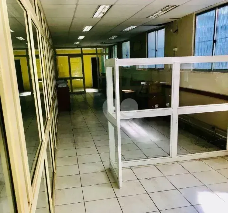 Foto do imóvel - Ponto comercial/Loja/Box à venda com 520 m², 1 banheiro e próximo à Estação Riachuelo em
