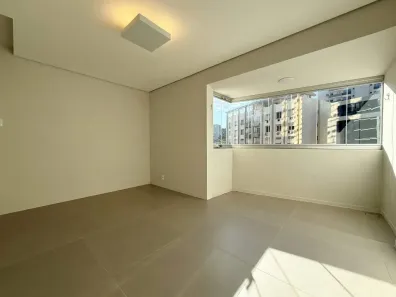 Apartamento com 2 Quartos à venda, 60m² no Centro, Florianópolis