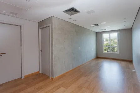 Conjunto Comercial / Sala à venda, 39m² no Bom Retiro, Joinville