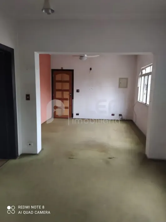 Foto do imóvel - Sobrado à venda com 3 quartos, 1 suíte, 210 m², 4 banheiros e 4 vagas em