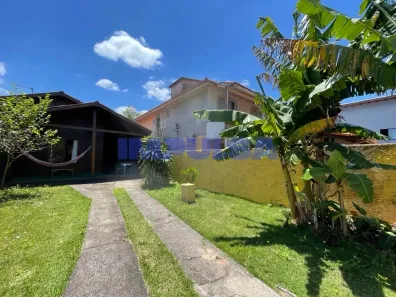 Casa com 3 Quartos para alugar, 110m² no Campeche, Florianópolis