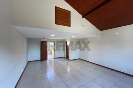 Conjunto Comercial / Sala para alugar, 38m² no Arpoador, Armação dos Búzios