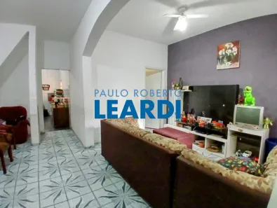 Casa com 6 Quartos à venda, 228m² no Jardim Stella, Santo André