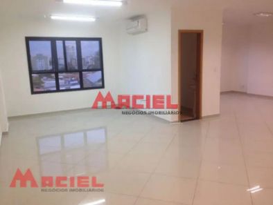 Conjunto Comercial / Sala à venda, 83m² no Centro, São José dos Campos