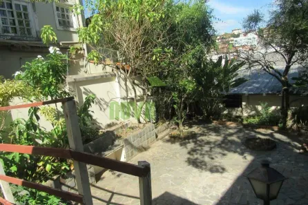 com 5 Quartos para alugar, 270m² no Centro, Nova Lima