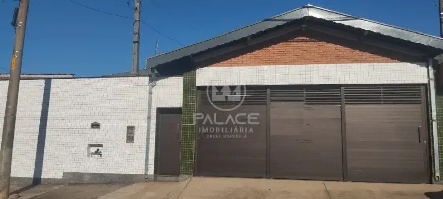 Foto do imóvel - Casa para alugar com 200 m², 3 quartos, 2 banheiros, 3 vagas