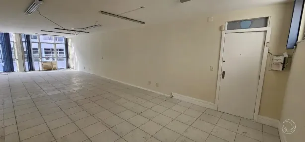 Conjunto Comercial / Sala à venda, 83m² no Centro, Florianópolis