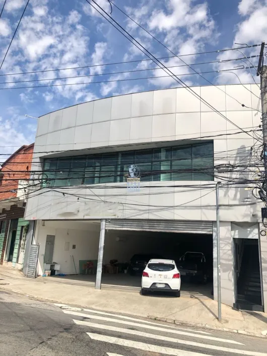 Foto do imóvel - Ponto comercial/Loja/Box para alugar com Ar-condicionado, 30 m² e 1 banheiro próximo à Estação.